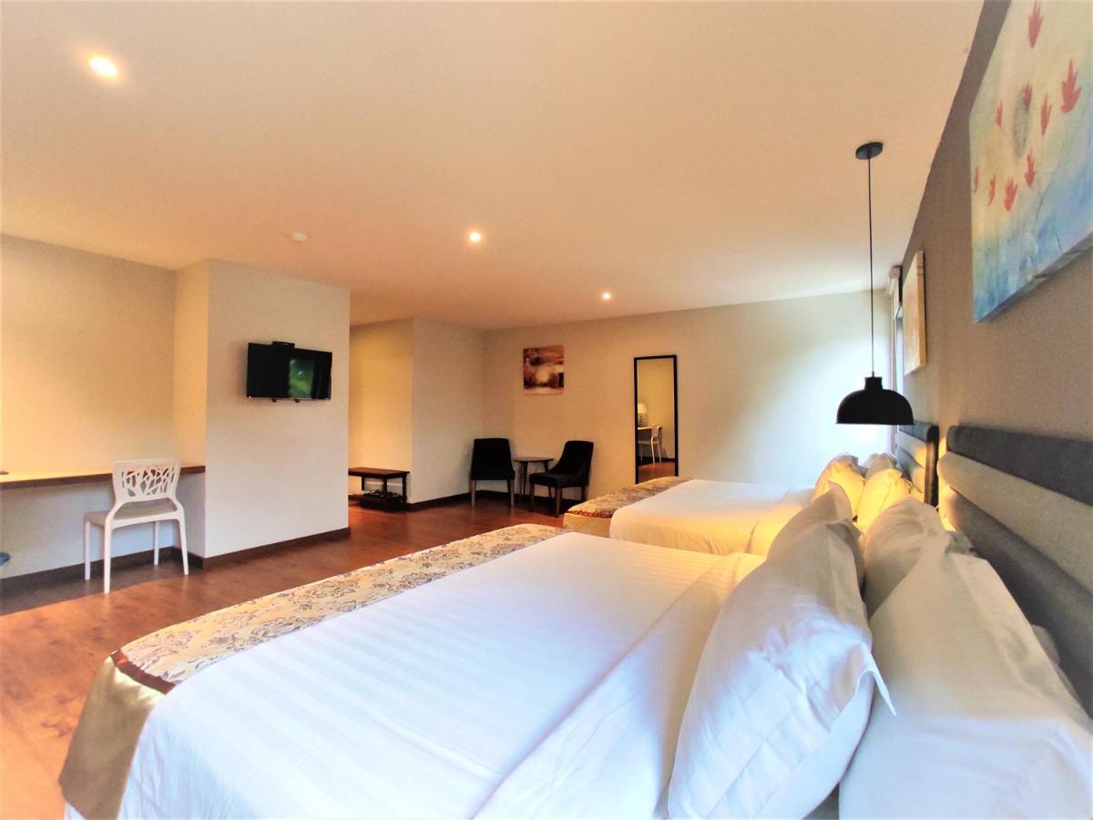 Apple Suites Hotel Sitiawan Εξωτερικό φωτογραφία