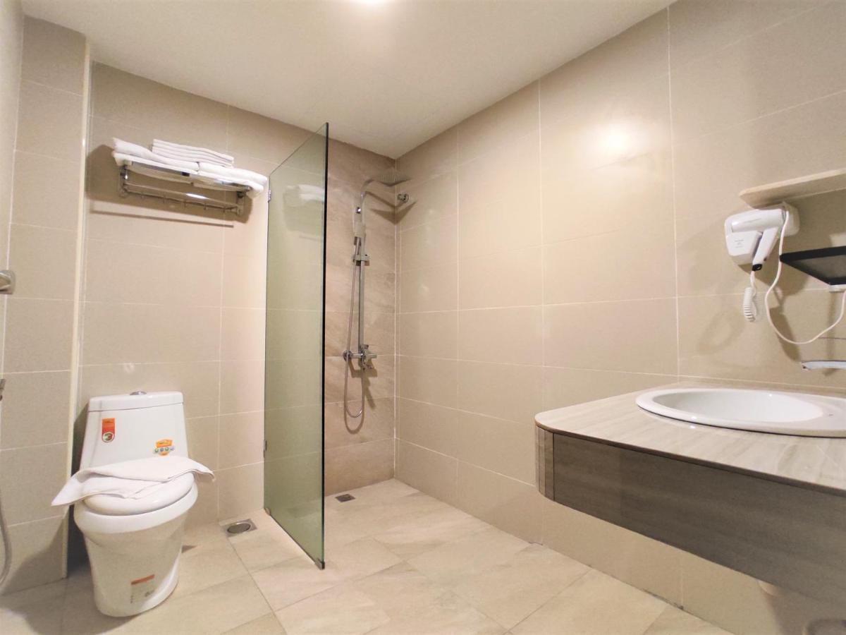 Apple Suites Hotel Sitiawan Εξωτερικό φωτογραφία