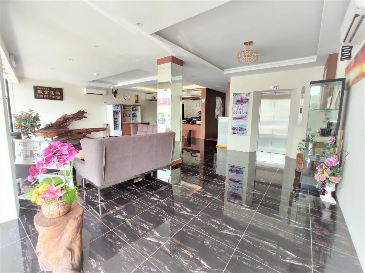 Apple Suites Hotel Sitiawan Εξωτερικό φωτογραφία