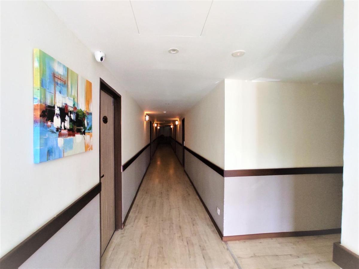 Apple Suites Hotel Sitiawan Εξωτερικό φωτογραφία