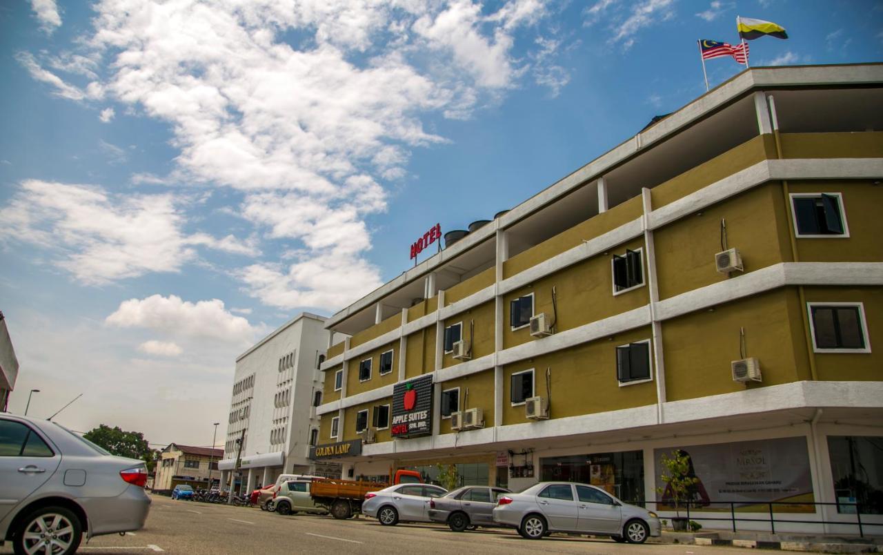 Apple Suites Hotel Sitiawan Εξωτερικό φωτογραφία